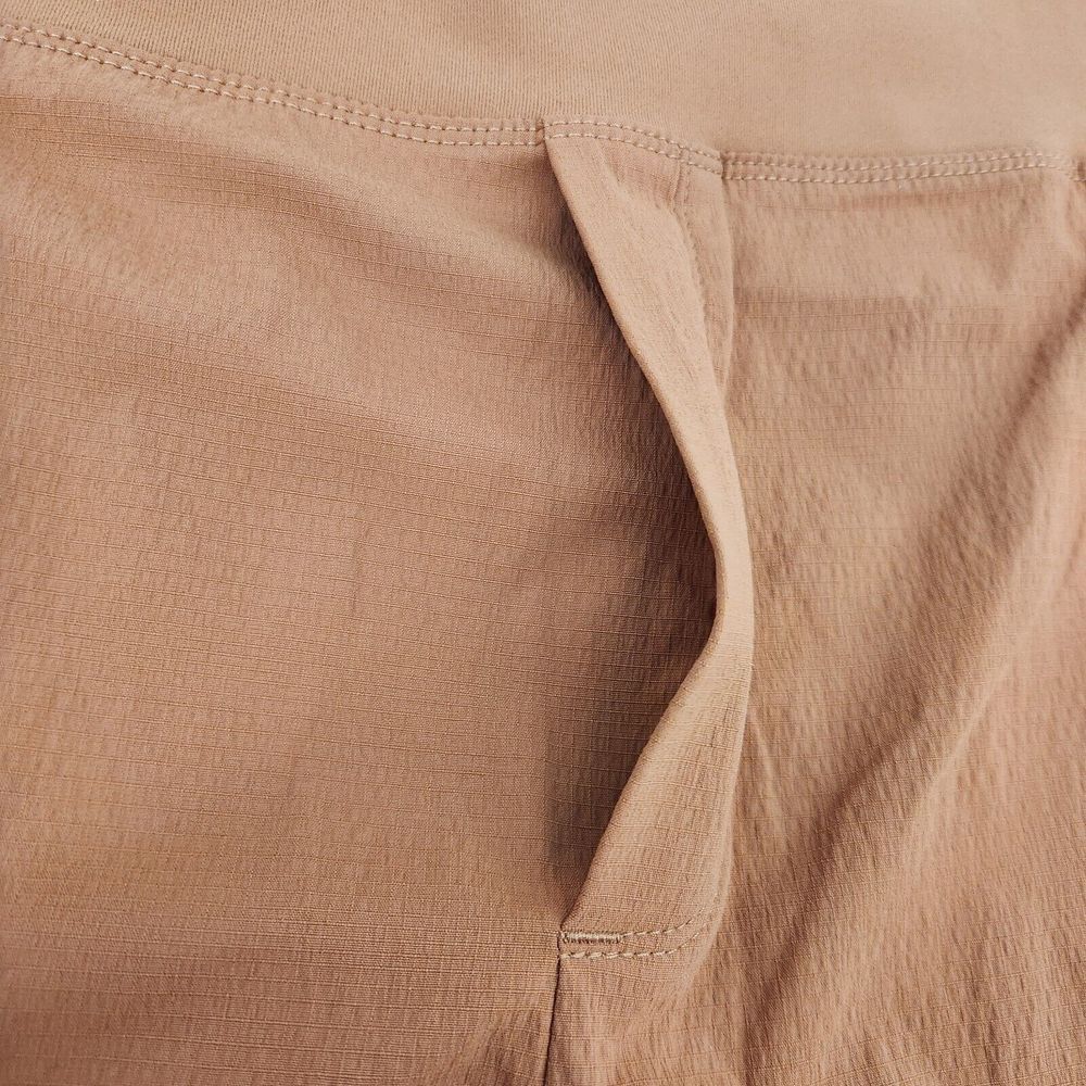 Athleta Womens 26 Orange Semi Fitted Lightweight Stretch Trekkie North Short NWT - Picture 5 of 12